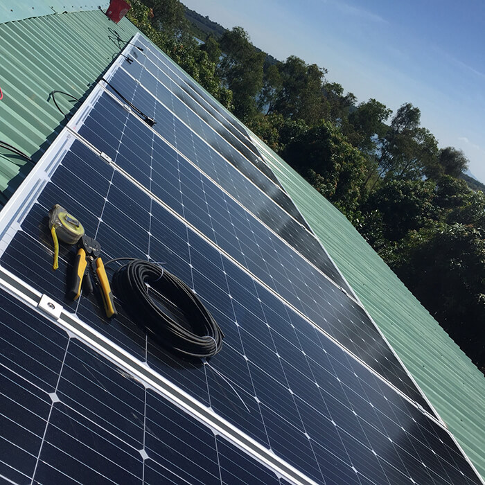 Lắp đặt hoàn thành hệ thống điện mặt trời độc lập 3KW ở Đồng Nai 7