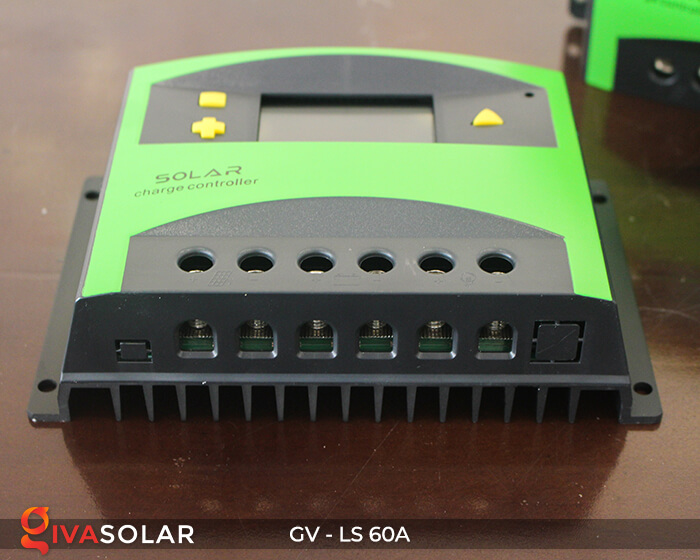 Bộ sạc pin năng lượng mặt trời GV-LS-60A 2