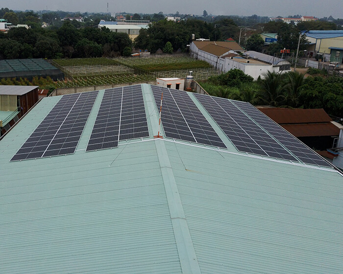 hệ thống điện mặt trời cho nhà xưởng 65KW của anh Ngôn ở Củ Chi 2