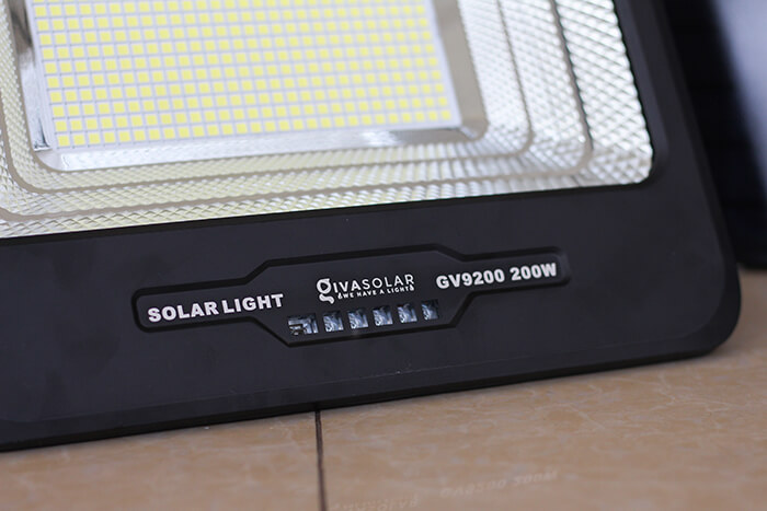 Đèn pha năng lượng mặt trời công suất lớn 200W GV9200 9
