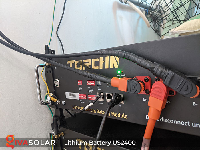 Bộ pin lưu trữ điện năng lượng mặt trời Lithium-ion Torchin US2400 10