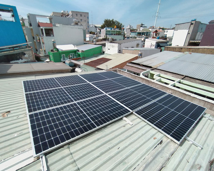Dự án điện mặt trời hòa lưới bám tải 3KW cho chị Hồng tại Bình Thạnh 1