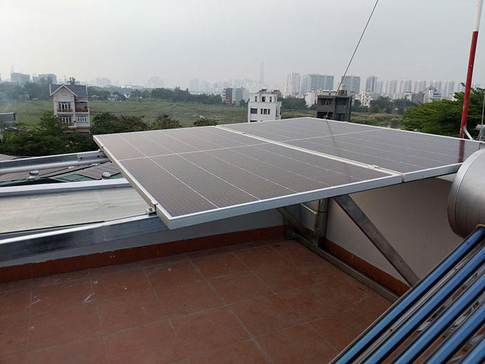 Bàn giao dự án điện mặt trời hòa lưới bám tải 5.5KWp cho chị Vân ở Quận 2 2