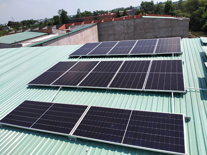 Bàn giao dự án điện mặt trời 5.5KW cho anh Hưng ở Long An 2